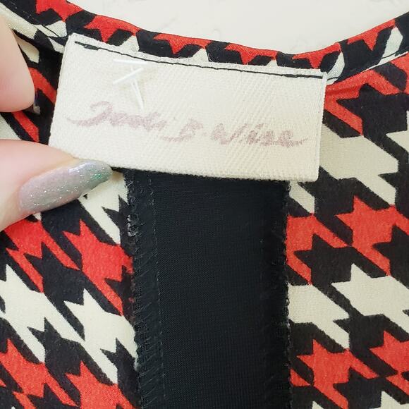 Jodi B Wise Silk Houndstooth Cold Shoulder Tunic Top Blouse Women's Medium Artsy - Picture 7 of 9